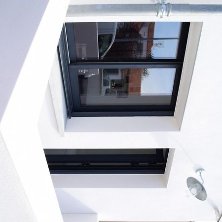 Location Les 4 Vents Apartment Ла Рошел Екстериор снимка